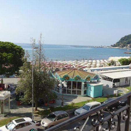 Le Camere Della Nonna Diano Marina Exterior foto