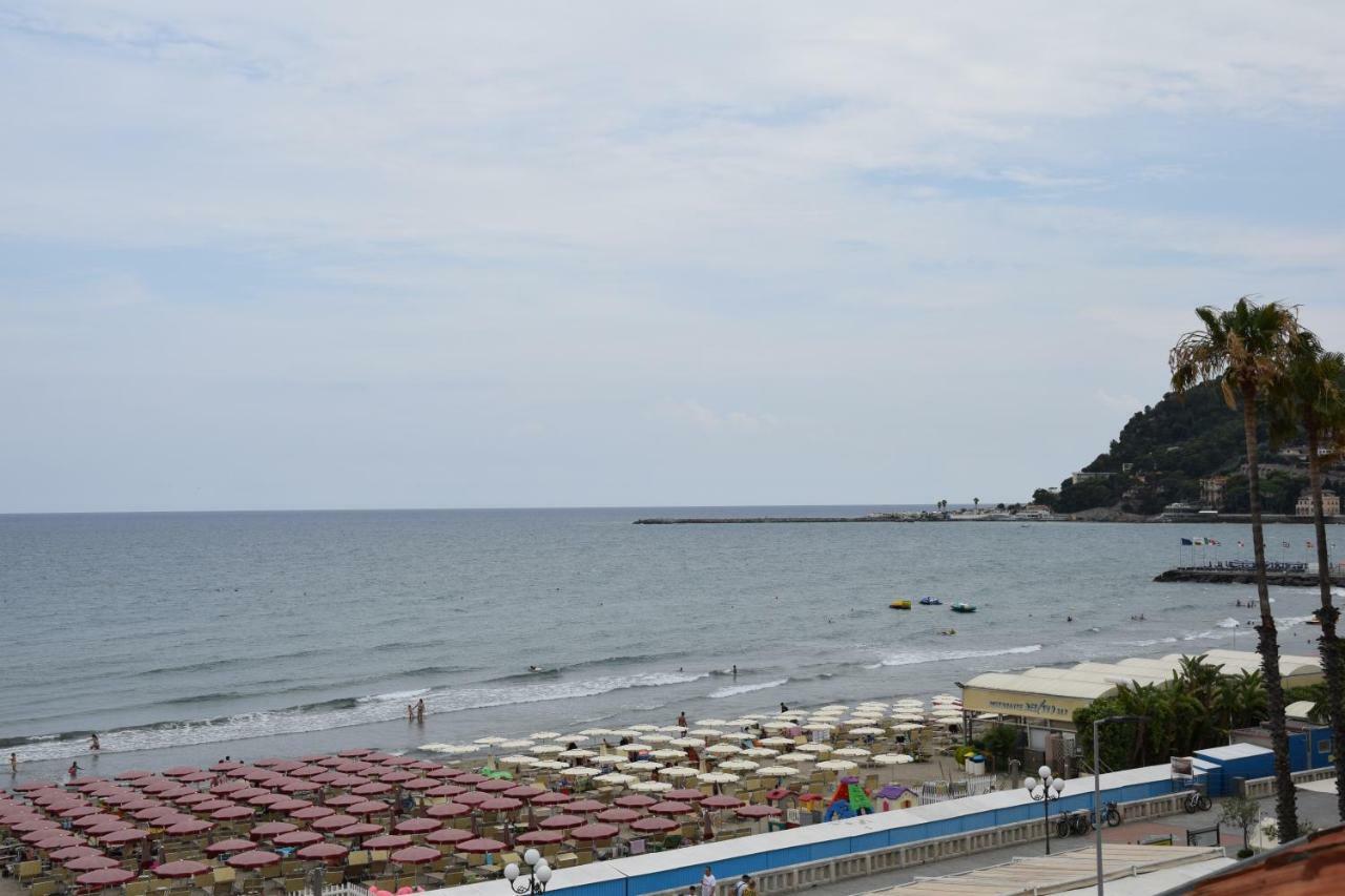 Le Camere Della Nonna Diano Marina Exterior foto